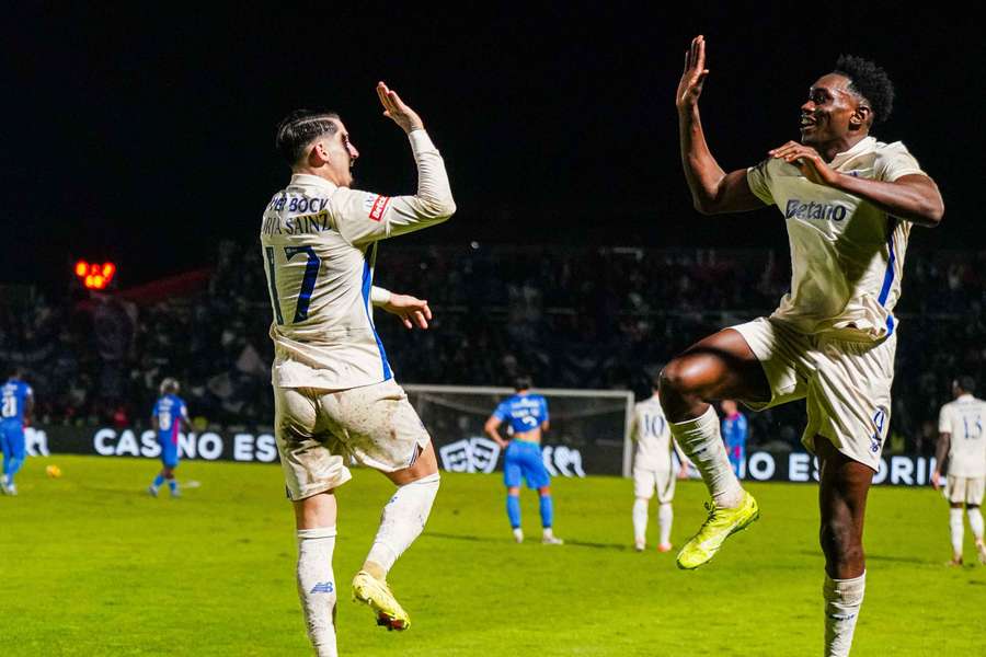 Borja Sainz celebra com Samu