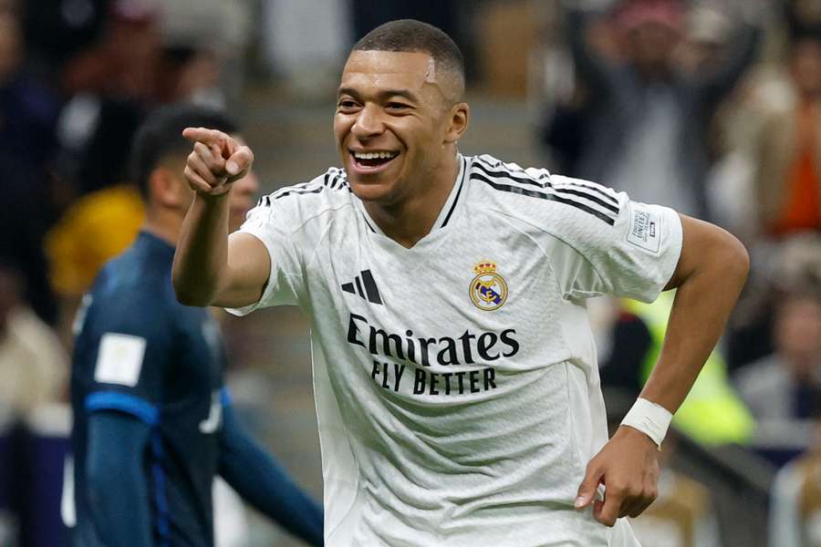 Mbappé celebra su gol en la final de la Intercontinental.