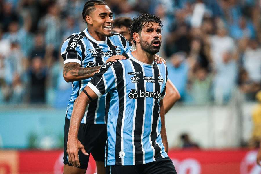 Diego Costa fez o gol que sacramentou a classificação do Grêmio 