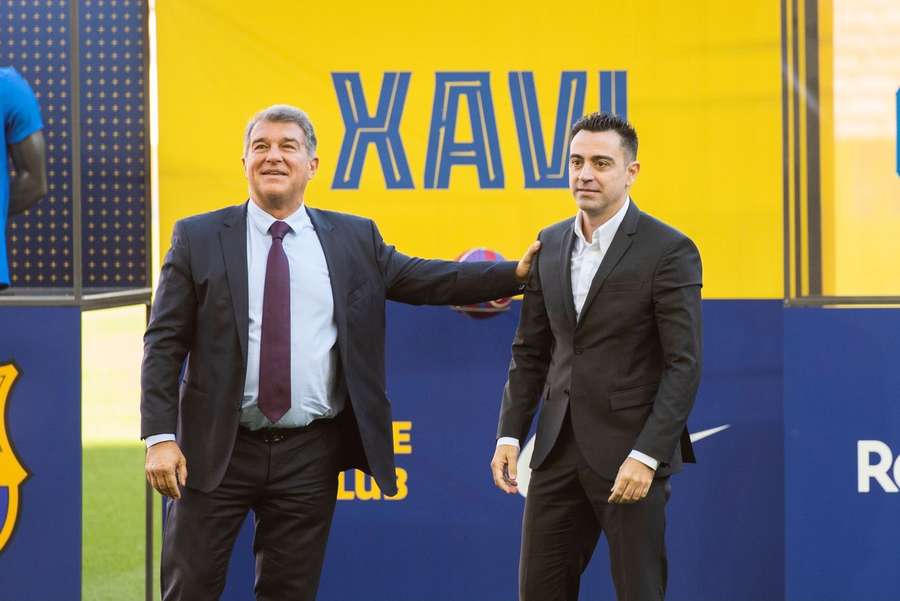 Destins liés pour Joan Laporta et Xavi Hernández.