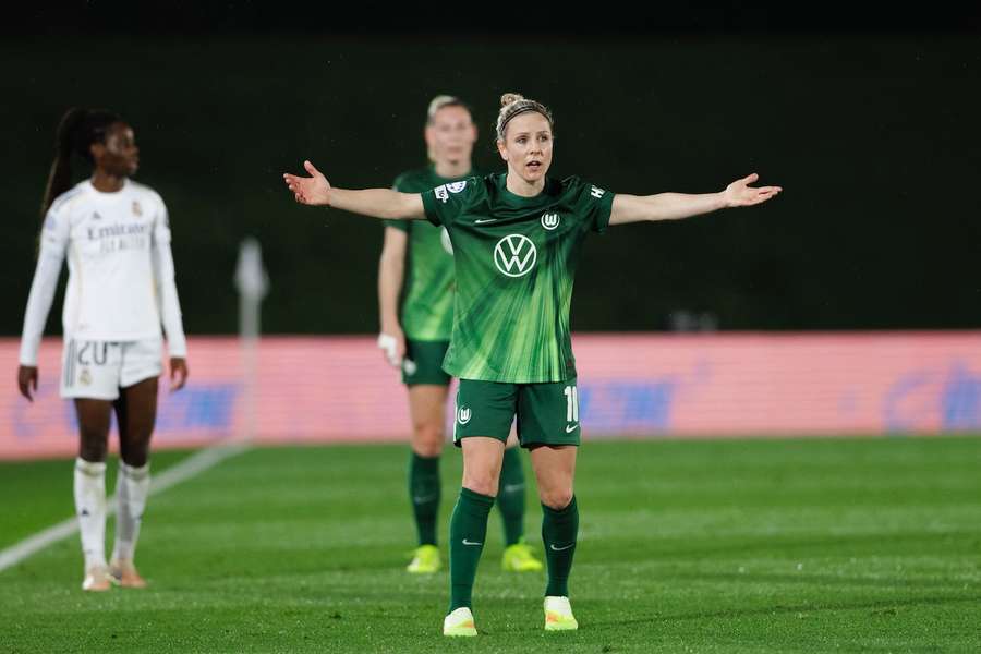 Nationalspielerin Svenja Huth während des Gastspiels der Wölfinnen in Madrid Nationalspielerin Svenja Huth während des Gastspiels der Wölfinnen in Madrid