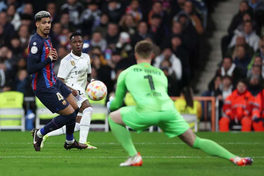 Vinicius Jr. fand an ter Stegen heute Abend seinen Meister.