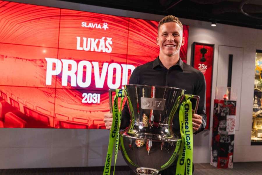 Ofenzivní tahoun Slavie Lukáš Provod prodloužil v Edenu smlouvu. Ofenzivní tahoun Slavie Lukáš Provod prodloužil v Edenu smlouvu.