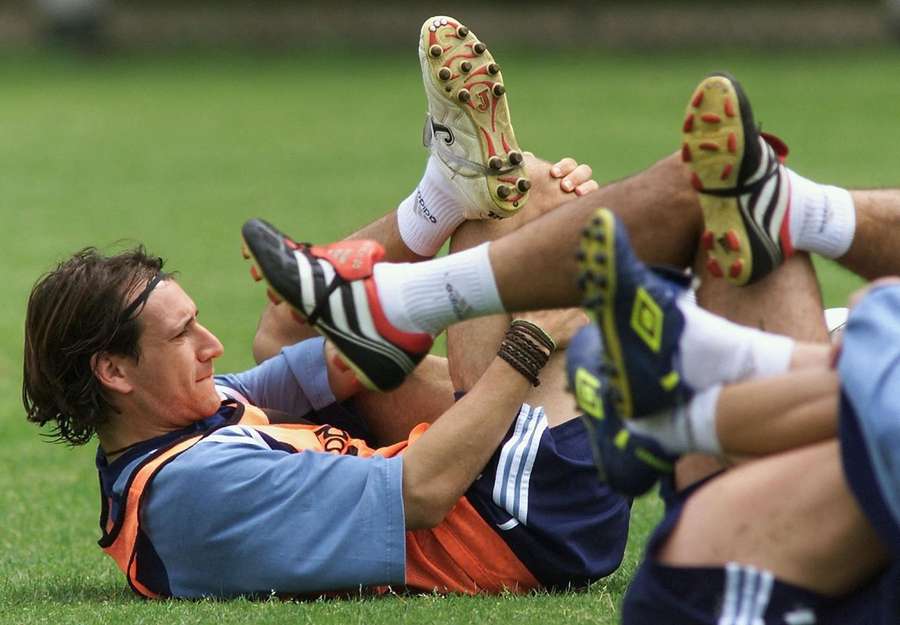 Alfonso, durante un entrenamiento en la Eurocopa de 2000 Alfonso, durante un entrenamiento en la Eurocopa de 2000