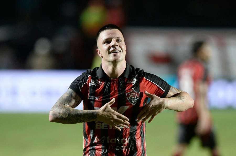 Renato Kayzer brilhou