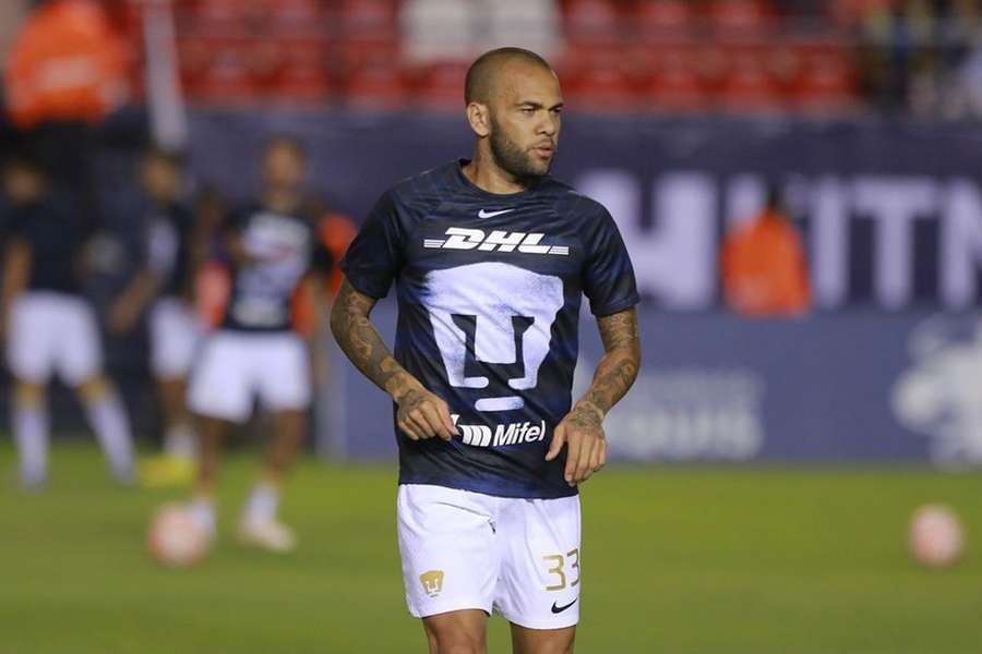 Dani Alves teve negadas suas tentativas de libertação