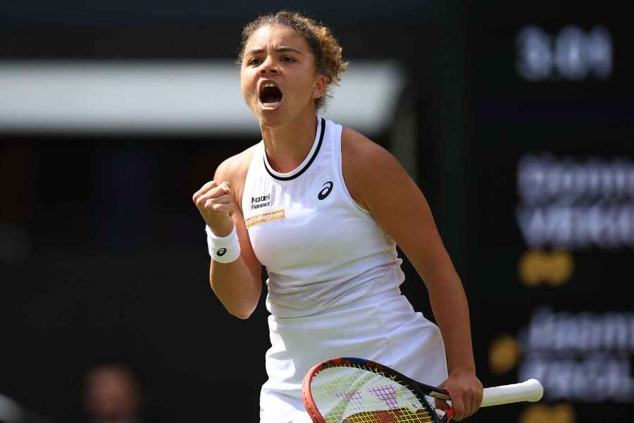 Jasmine Paolini hat sich in einem epischen Match gegen Donna Vekic ins Finale von Wimbledon gekämpft.