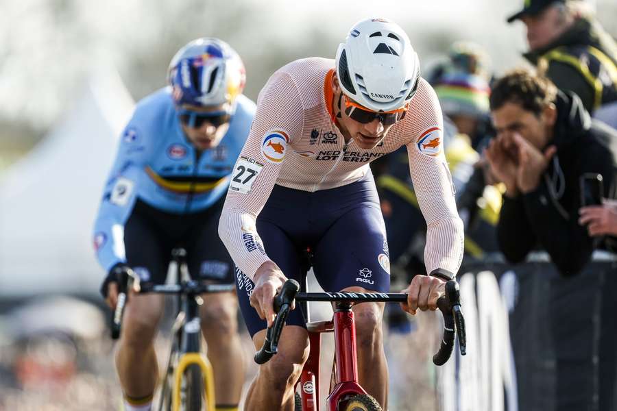 Van der Poel in actie op het WK veldrijen in februari 2023