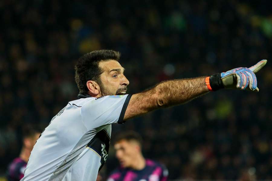 Buffon encerrou sua carreira no futebol aos 45 anos de idade