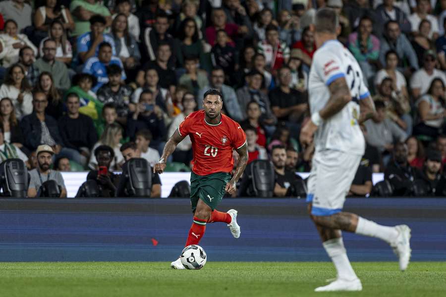 Ricardo Quaresma encheu o campo e mostrou que ainda está em forma