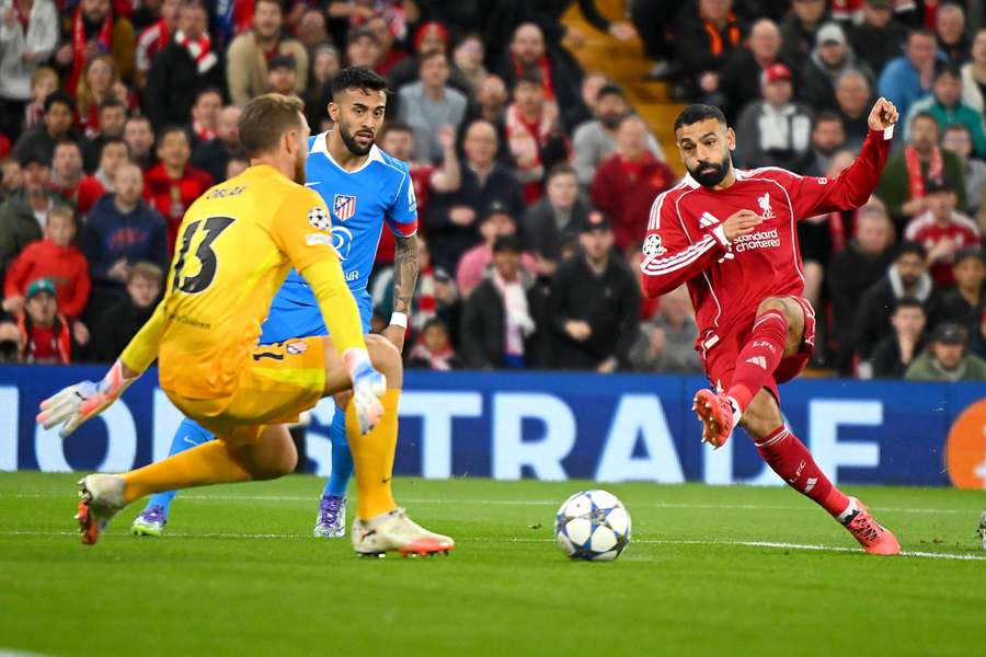 Liverpool miał świetny start, ale znów wyrywa wygraną dopiero w doliczonym czasie
