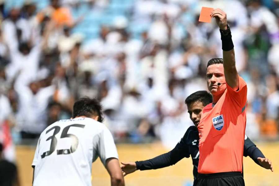 Ramon Abatti Abel expulsou Asencio no começo