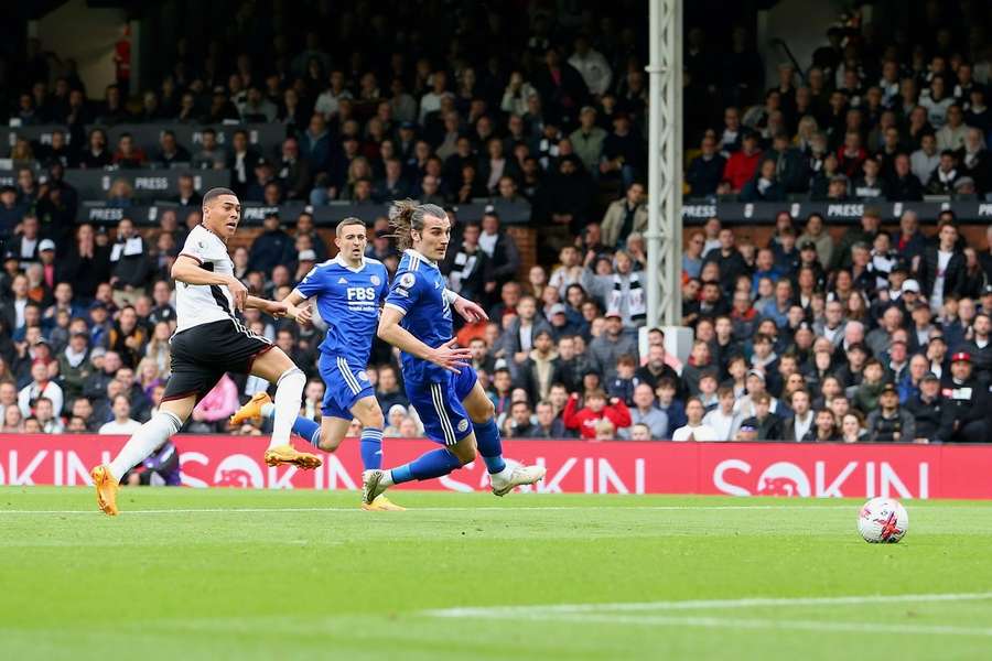 Carlos Vinicius erzielt das 2:0 für den FC Fulham.