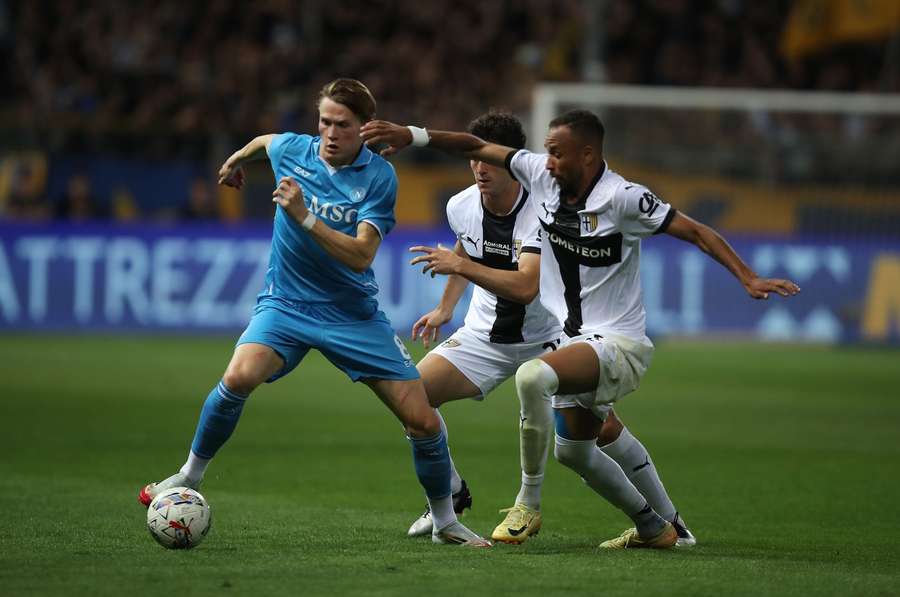 Napoli coach Conte relieved with Parma draw: Most difficult season of career