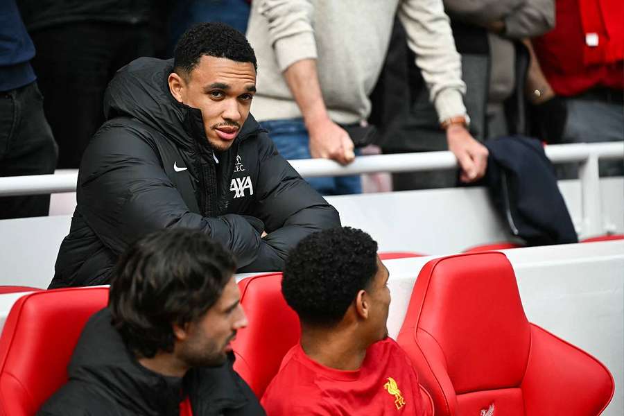 Annoncé du côté du Real Madrid, Alexander-Arnold refuse d'évoquer son avenir