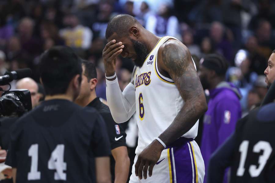 LeBron James numa encruzilhada na carreira