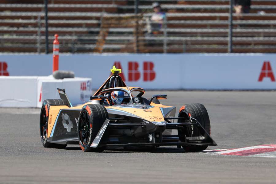 Hughes (5) rounds a turn during the practice session at the 2023 Portland E-Prix 