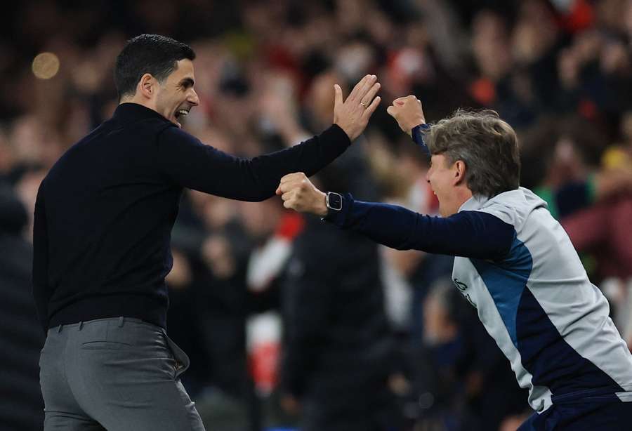Arteta and Heinze celebrate Saka’s goal against Atletico Arteta and Heinze celebrate Saka’s goal against Atletico