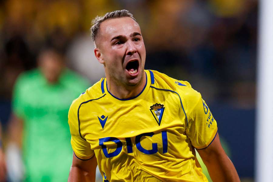 Ontiveros celebra su único gol de la temporada 2025/26