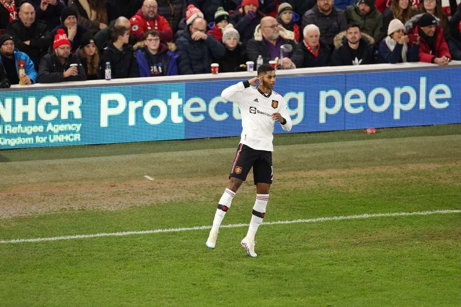 Manchester United si do odvety semifinále EFL Cupu vezie trojgólový náskok