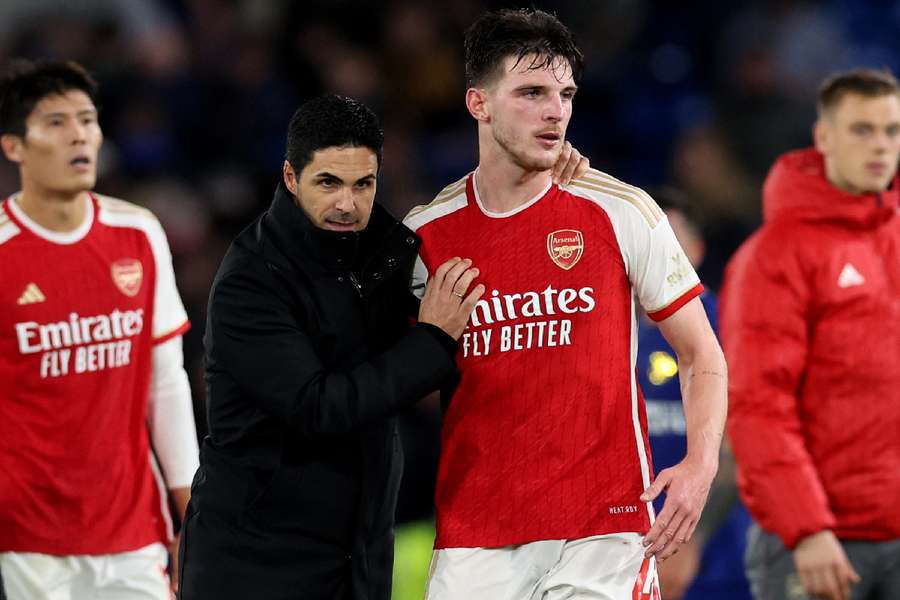 Arteta celebra o empate com Rice, que levou o Arsenal de volta ao jogo