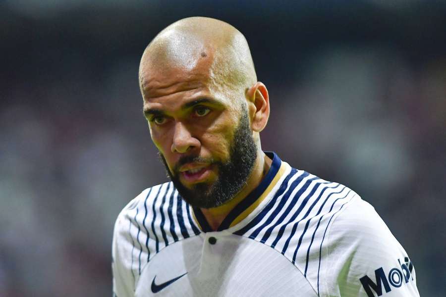 Dani Alves está detido há seis dias em Barcelona