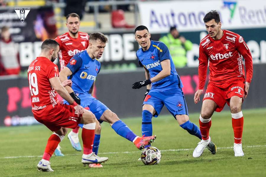 UTA a câștigat cu 3-1