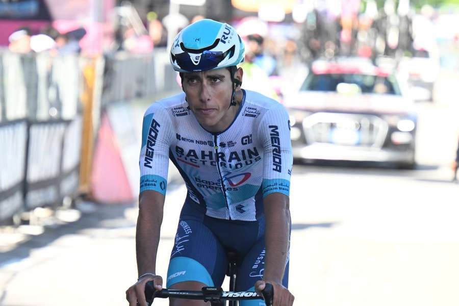 Afonso Eulálio sobe à vice-liderança do AlUla Tour após ser segundo na terceira etapa