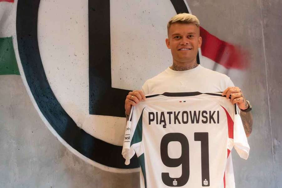 Oficjalnie: Kamil Piątkowski wraca do Polski, to kolejne wzmocnienie Legii Oficjalnie: Kamil Piątkowski wraca do Polski, to kolejne wzmocnienie Legii