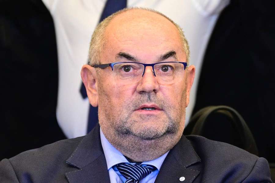 Miroslav Pelta se znovu dostane na svobodu. Miroslav Pelta se znovu dostane na svobodu.