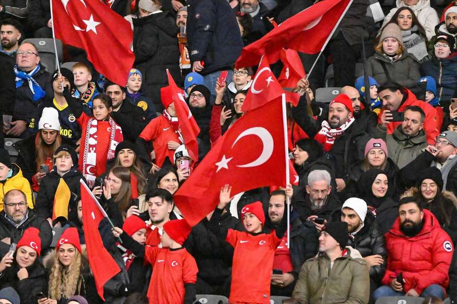 Türkische Fans fühlen sich in Deutschland traditionell besonders wohl.