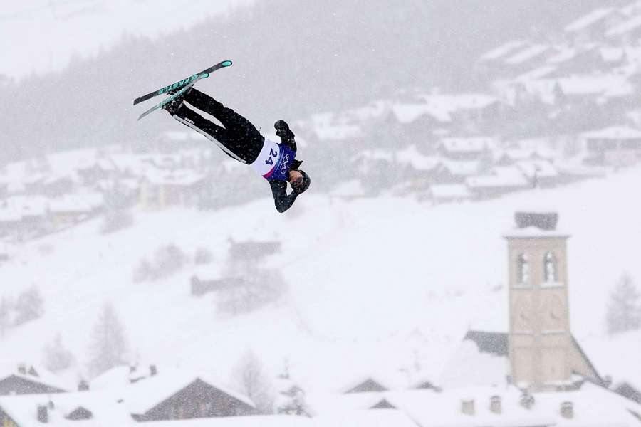 Akrobatický skokan na lyžích Nicholas Novák skončil na 22. místě.