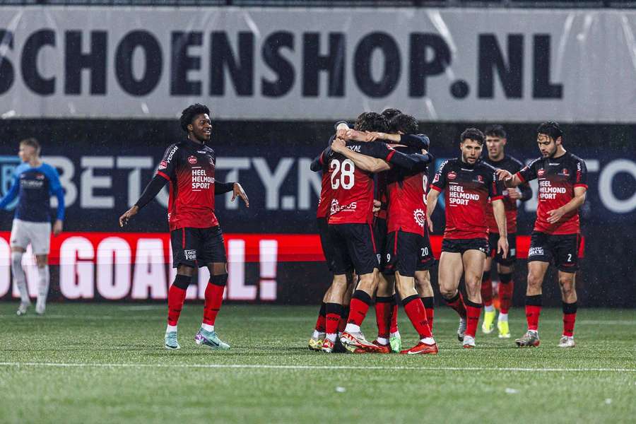 Helmond Sport heeft nog genoeg te juichen in het oude stadion in Helmond