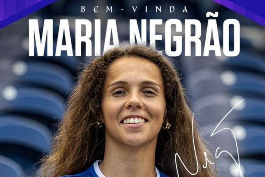 Maria Negrão assina pelo FC Porto