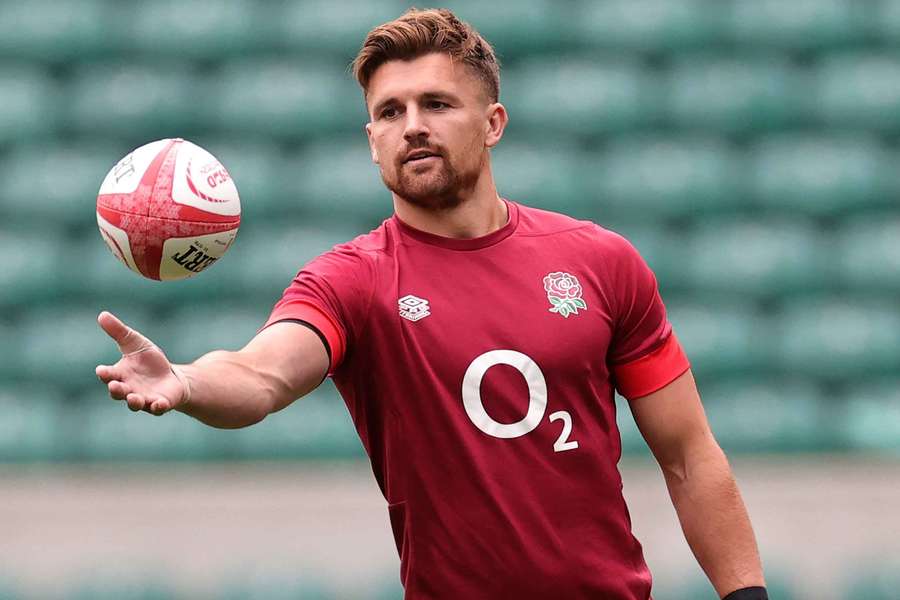 Henry Slade will start in the number 13 jersey for England on Saturday