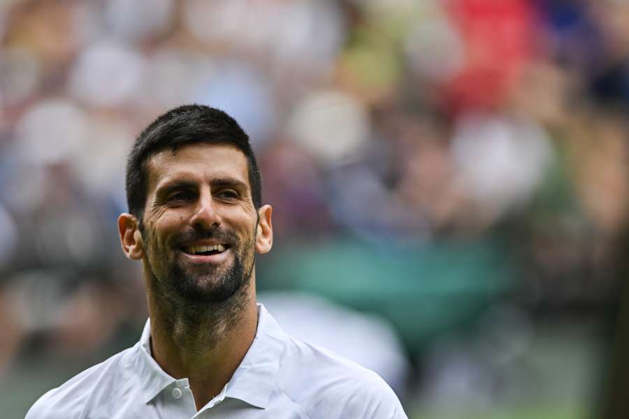 Djokovic sorriu muito no primeiro set