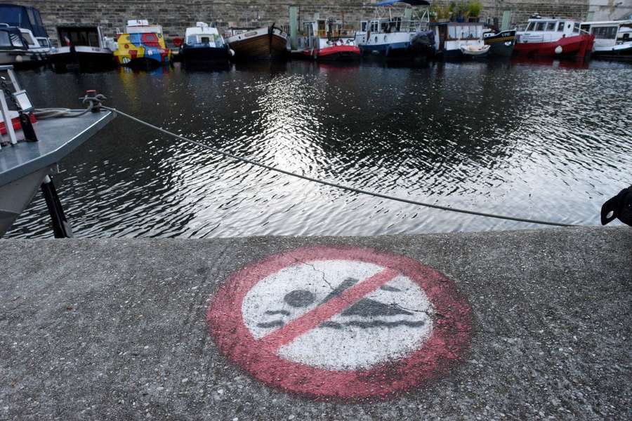 Zwemmen niet toegestaan in de Seine