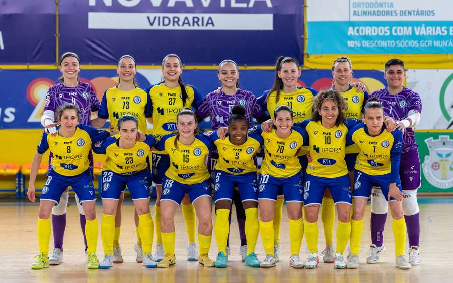 A equipa do Nun'Álvares antes do jogo decisivo A equipa do Nun'Álvares antes do jogo decisivo
