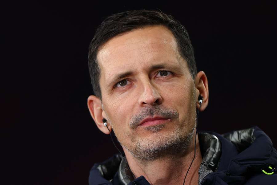 Eintracht Frankfurt have sacked Dino Toppmoller