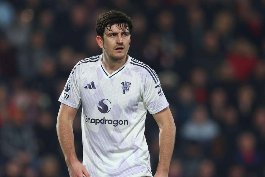 Harry Maguire bleibt Manchester United noch länger erhalten. Harry Maguire bleibt Manchester United noch länger erhalten.