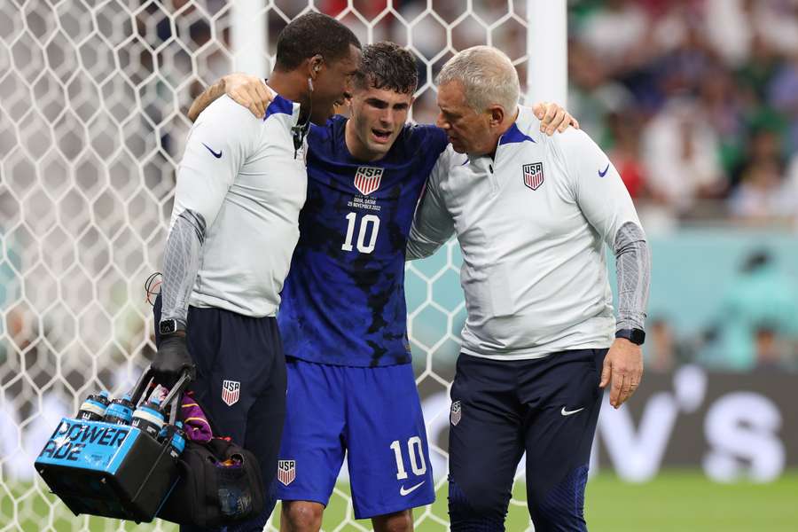 Christian Pulisic kom til skade, da han sendte USA på sejrskurs mod Iran tirsdag aften. Christian Pulisic kom til skade, da han sendte USA på sejrskurs mod Iran tirsdag aften.