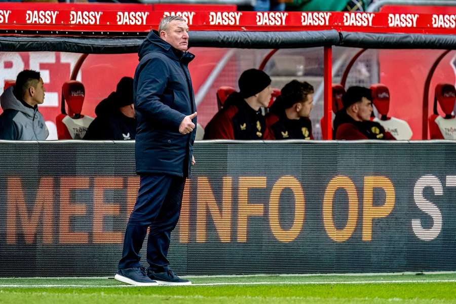 Ron Jans is met zijn ploeg FC Utrecht inmiddels al dertien competitieduels op een rij ongeslagen