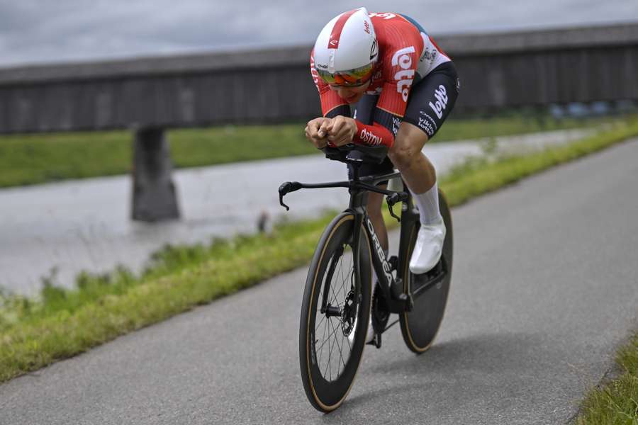 Arnaud De Lie was na een wedstrijd over 216,7 kilometer de snelste