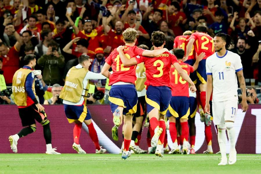 Spania a arătat un joc încântător în fața Franței, scor final 5-4 Spania a arătat un joc încântător în fața Franței, scor final 5-4