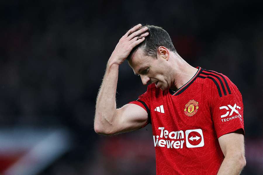 Evans blames injury woes for Man Utd's miserable run