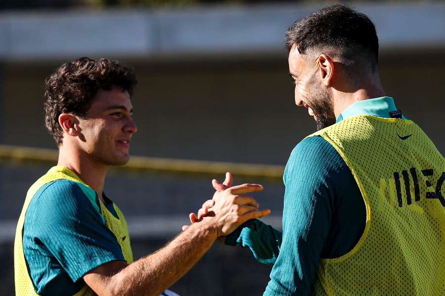 João Neves pode voltar ao onze inicial