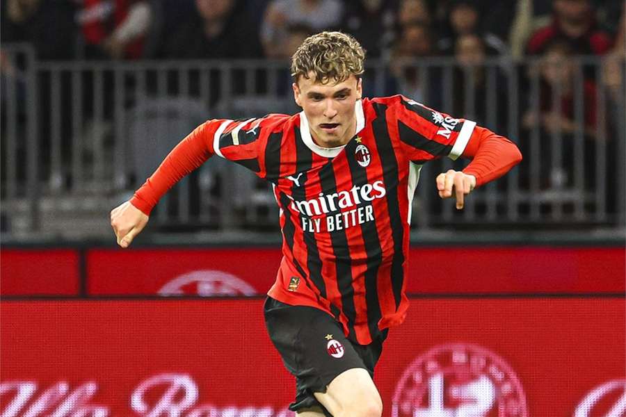 Real Madrid menține opțiunea pentru fundașul central Jimenez de la AC Milan