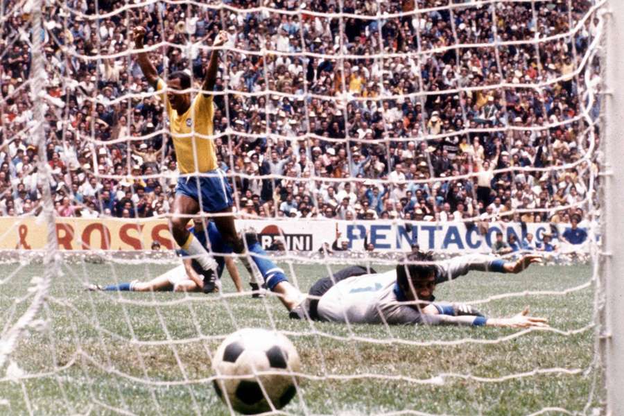 Exclusive: Jairzinho rejects Neymar 'dependence' and backs Brazil for World Cup