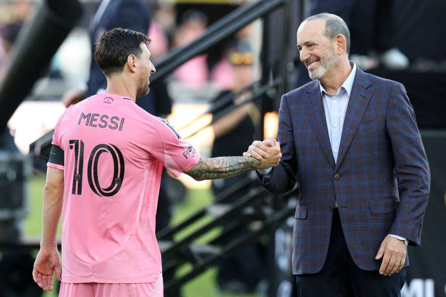  Lionel Messi shakes hands with MLS commissioner Don Garber after winning the 2025 MLS Cup