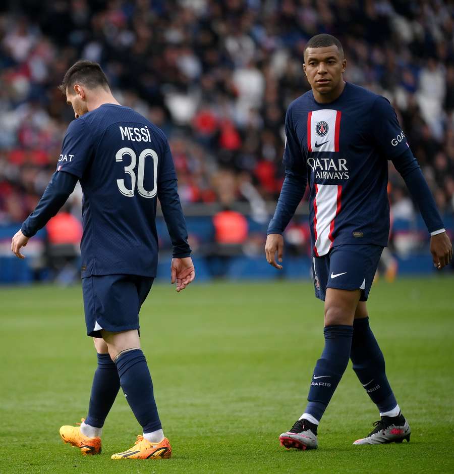 Lionel Messi et Kylian Mbappé contre Lorient